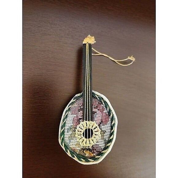 Vintage Victorian Themed Christmas Ornaments - Picture 8 of 9